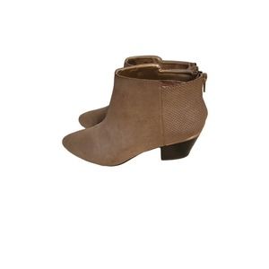 Perfect Fall Fun Ankle boots - Reba by  JLo Reba w/Box Size 8